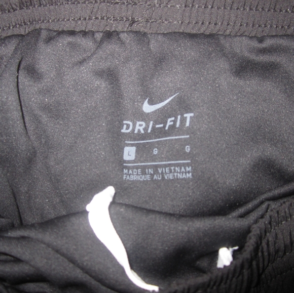 Black Nike Shorts - Picture 4 of 4